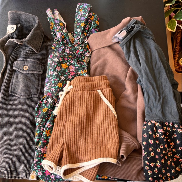 Lot of Cotton On and Zara clothes 3T - Picture 4 of 4